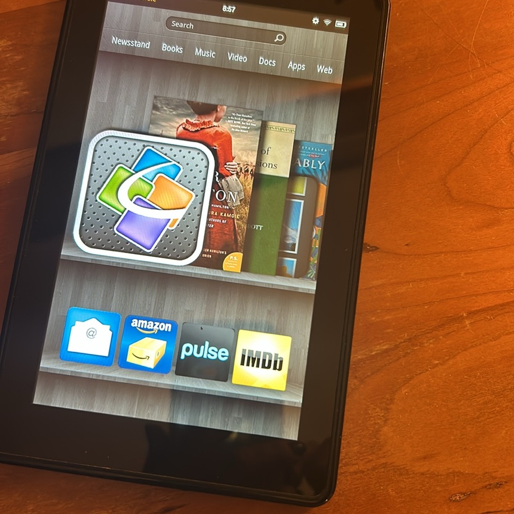 Amazon Fire tablet - Picture 3 of 6